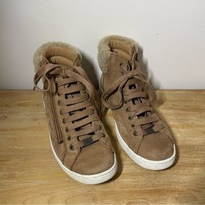 Women's UGG Alameda Brown Mid Zip Sneakers/Boot/Shoes - Size 9
